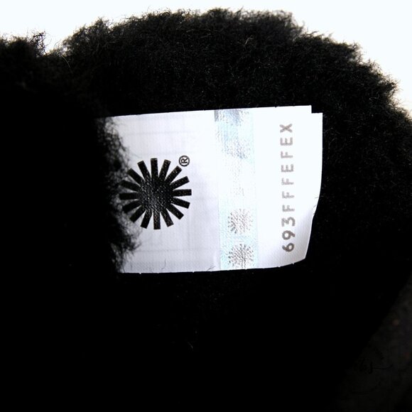 UGG Kids Classic II Weather Short Boots - Picture 12 of 14